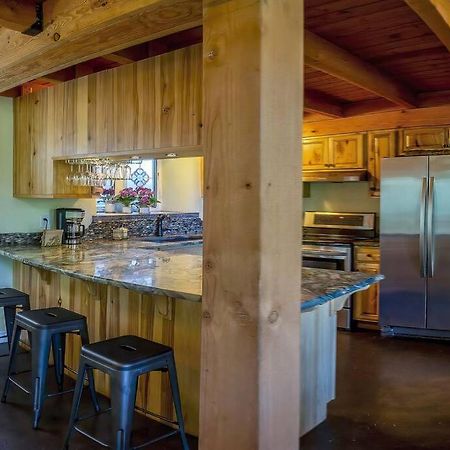 Villa European Style Straw Bale Retreat à Ashland Extérieur photo