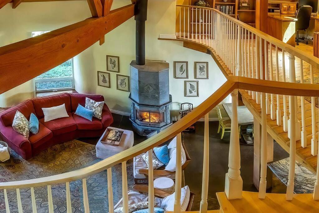 Villa European Style Straw Bale Retreat à Ashland Extérieur photo