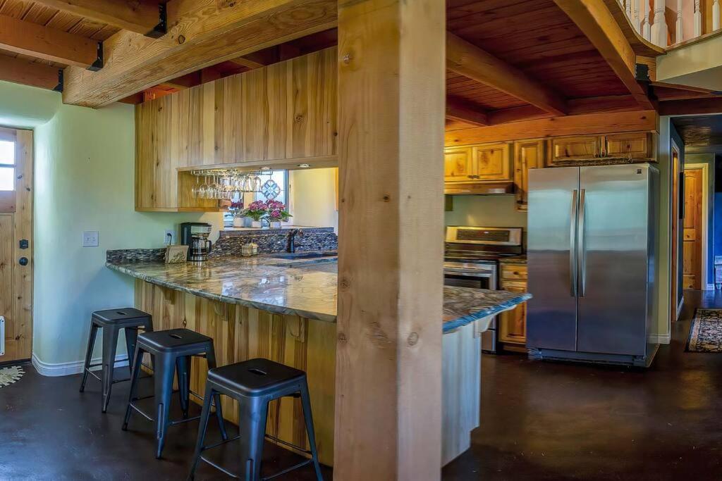 Villa European Style Straw Bale Retreat à Ashland Extérieur photo