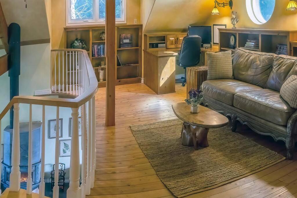 Villa European Style Straw Bale Retreat à Ashland Extérieur photo